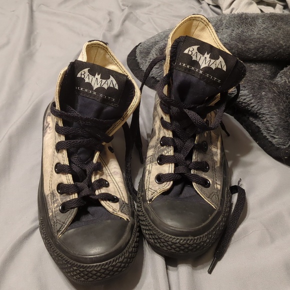 Black and Cream High-Top Sneakers - Picture 1 of 4